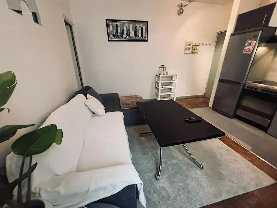 Appartement Apparemment Clichy Proche Paris France
